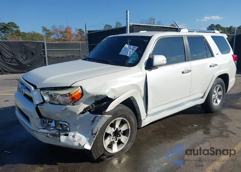 2011 Toyota 4Runner Sr5 V6 z USA, uszkodzony, nr VIN JTEZU5JRXB5017122